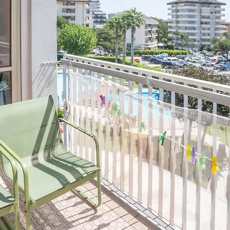 Fronte Mare Con Piscina Mv23